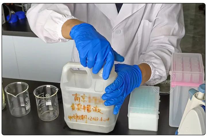 潔匠凈化·的凈工業(yè)除臭劑_切削液變質(zhì)、發(fā)臭，車間異味污染大，除臭劑該怎么選？