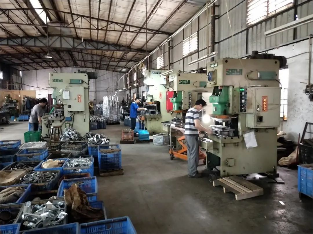 五金加工廠有機(jī)廢氣異味控制，Dejing的凈?除臭劑如何做到？.jpg