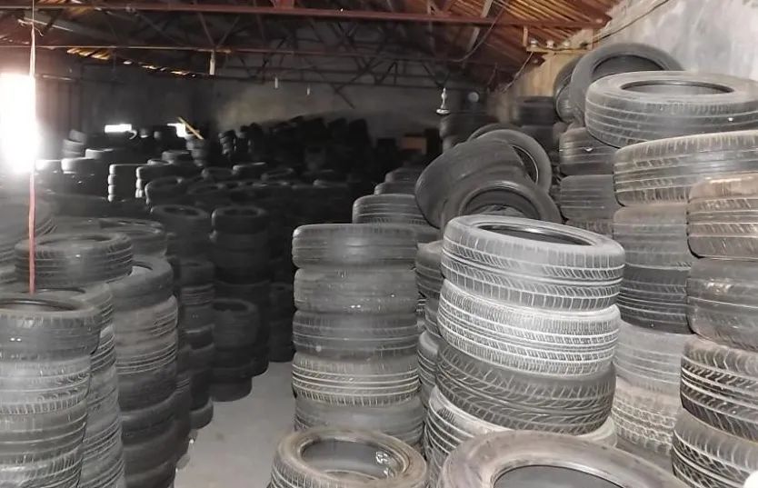 潔匠凈化·的凈工業(yè)除臭劑_廢舊輪胎煉油廢氣污染，車間惡臭問題可利用潔匠凈化除臭劑解決