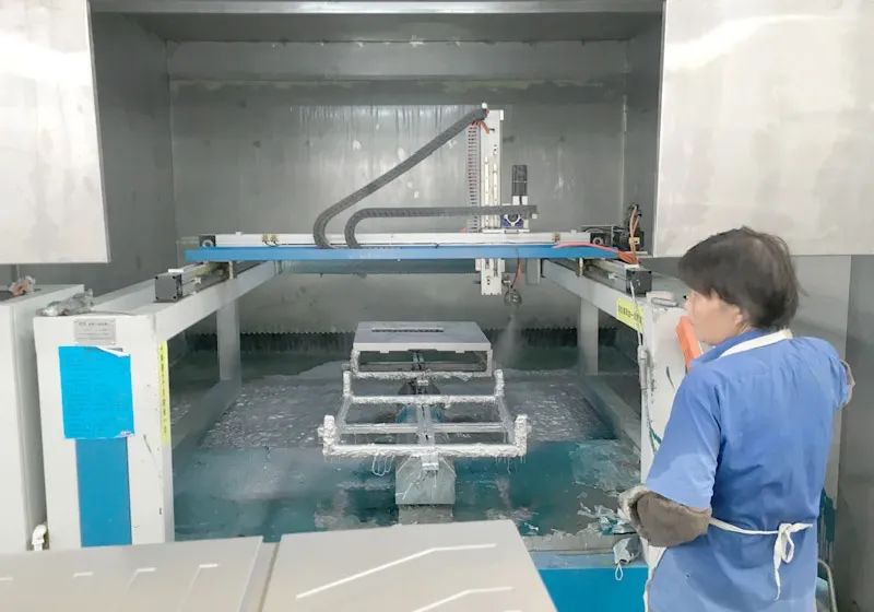 家具廠&五金噴漆廠&汽車(chē)廠噴漆車(chē)間的VOC廢氣治理怎么做？.jpg